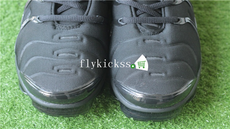 Nike Air Vapormax Plus Triple Black